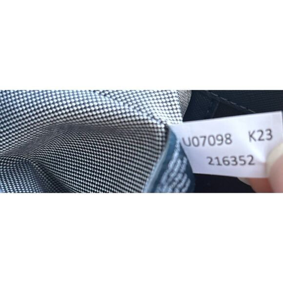 Cole Haan Saffiano leather. Go Anywhere Tote in Navy / New No Tags - Picture 8 of 8